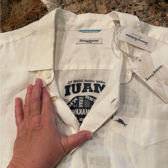 Tommy Bahama Camp Shirt. Linen. XL with Tags - Picture 7 of 12